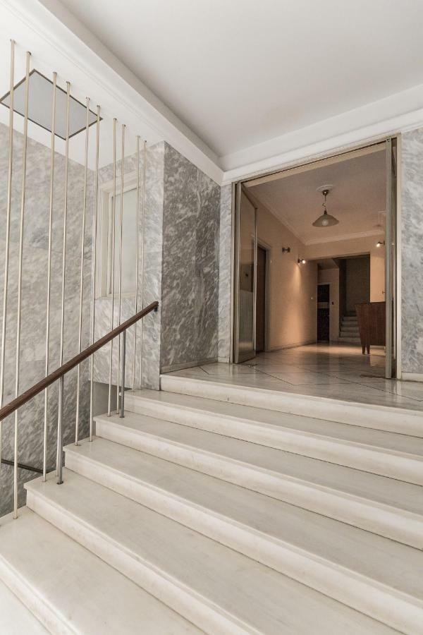 Outstanding Studio In Kolonaki Near The Metro Афины Экстерьер фото